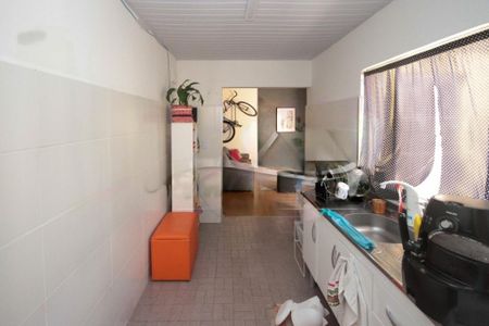 Casa à venda com 4 quartos, 200m² em Cambuci, São Paulo