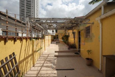 Casa à venda com 4 quartos, 200m² em Cambuci, São Paulo