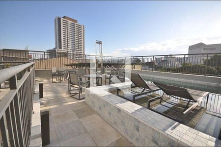 Apartamento à venda com 29m², 1 quarto e sem vagaÁrea comum - Piscina