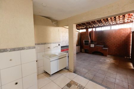 Apartamento à venda com 76m², 3 quartos e 2 vagas Apartamento à venda com 76m², 3 quartos e 2 vagasÁrea de Serviço