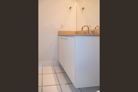 Apartamento para alugar com 49m², 1 quarto e 1 vaga Apartamento para alugar com 49m², 1 quarto e 1 vagaBanheiro da Suíte