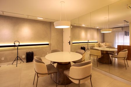 Apartamento à venda com 65m², 1 quarto e 1 vagaSala