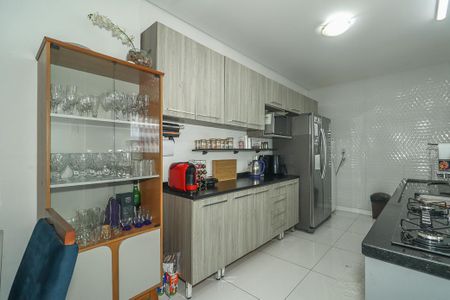 Casa à venda com 330m², 2 quartos e 4 vagasCozinha