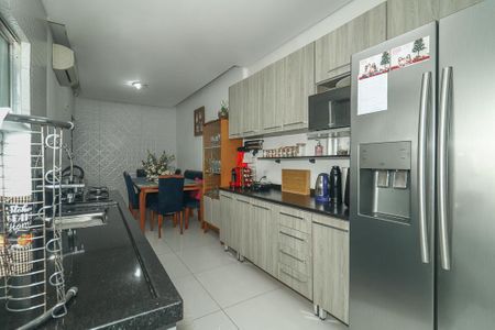 Casa à venda com 330m², 2 quartos e 4 vagasCozinha
