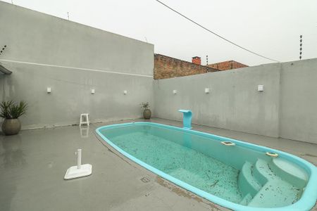 Casa à venda com 330m², 2 quartos e 4 vagasÁrea comum - Piscina