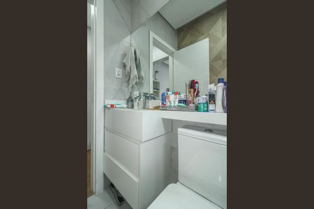 Casa à venda com 330m², 2 quartos e 4 vagasBanheiro da Suíte