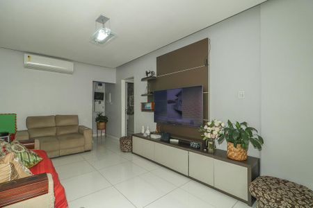Casa à venda com 330m², 2 quartos e 4 vagasSala