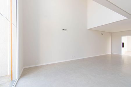 Casa à venda com 234m², 3 quartos e 4 vagasSala