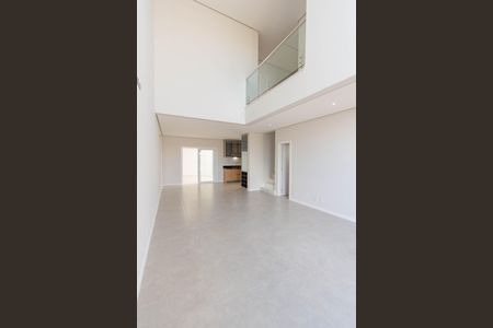 Casa à venda com 234m², 3 quartos e 4 vagasSala