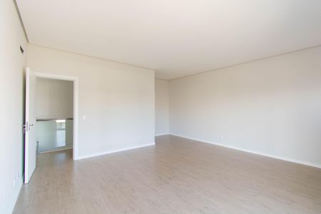 Casa à venda com 234m², 3 quartos e 4 vagasSuíte