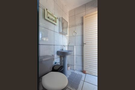 Casa à venda com 171m², 3 quartos e 2 vagas Casa à venda com 171m², 3 quartos e 2 vagasBanheiro de Serviço