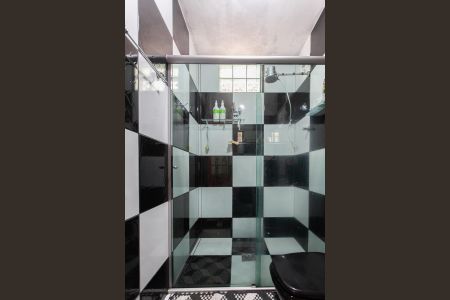 Casa à venda com 171m², 3 quartos e 2 vagas Casa à venda com 171m², 3 quartos e 2 vagasBanheiro Social