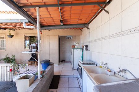 Casa à venda com 171m², 3 quartos e 2 vagas Casa à venda com 171m², 3 quartos e 2 vagasEspaço Gourmet