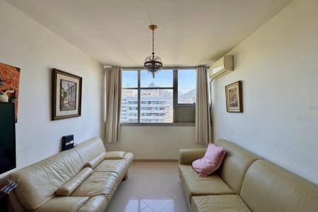 Apartamento à venda com 135m², 3 quartos e 1 vagaSala