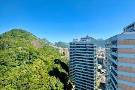 Apartamento à venda com 135m², 3 quartos e 1 vagaVista