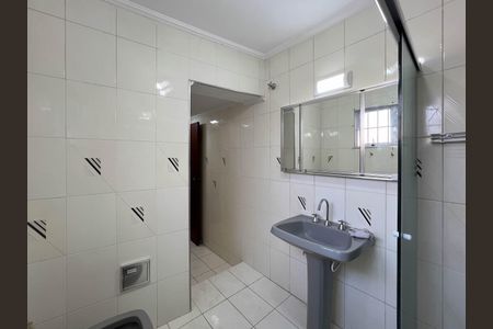 Casa à venda com 90m², 2 quartos e sem vaga Casa à venda com 90m², 2 quartos e sem vagaBanheiro