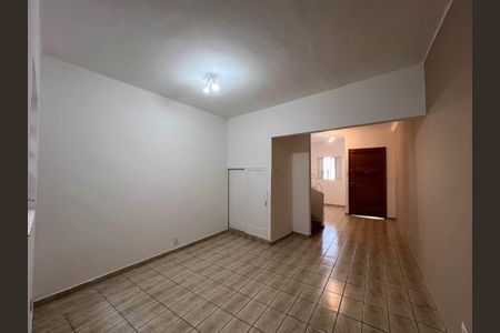 Casa à venda com 90m², 2 quartos e sem vaga Casa à venda com 90m², 2 quartos e sem vagaSala
