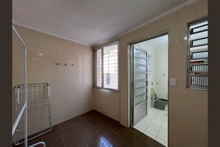 Casa à venda com 90m², 2 quartos e sem vaga Casa à venda com 90m², 2 quartos e sem vagaCozinha 2