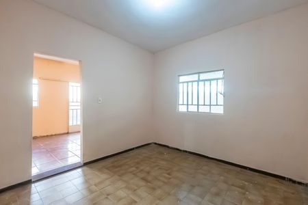 Casa para alugar com 100m², 3 quartos e 2 vagas Casa para alugar com 100m², 3 quartos e 2 vagasSala