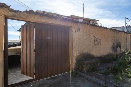 Casa para alugar com 100m², 3 quartos e 2 vagas Casa para alugar com 100m², 3 quartos e 2 vagasFachada