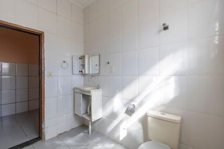 Casa para alugar com 100m², 3 quartos e 2 vagas Casa para alugar com 100m², 3 quartos e 2 vagasBanheiro