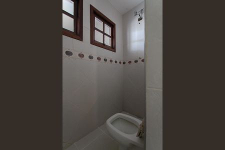 Casa à venda com 355m², 4 quartos e 4 vagasSauna - Banheiro