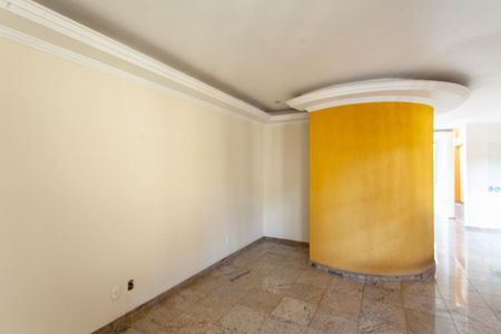 Casa à venda com 355m², 4 quartos e 4 vagasSala 1