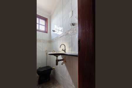 Casa à venda com 355m², 4 quartos e 4 vagasLavabo