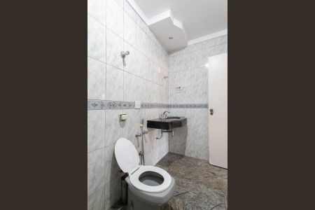 Casa à venda com 355m², 4 quartos e 4 vagasBanheiro da Suíte 1