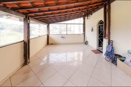 Casa para alugar com 400m², 5 quartos e 3 vagas Casa para alugar com 400m², 5 quartos e 3 vagasCasa 3 - Área