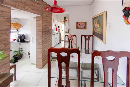 Casa para alugar com 400m², 5 quartos e 3 vagas Casa para alugar com 400m², 5 quartos e 3 vagasCozinha