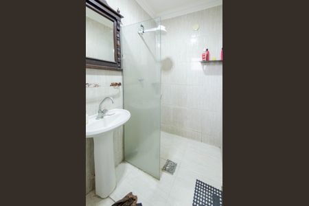 Casa para alugar com 400m², 5 quartos e 3 vagas Casa para alugar com 400m², 5 quartos e 3 vagasCasa 2 - Banheiro