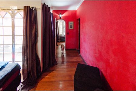 Casa para alugar com 400m², 5 quartos e 3 vagas Casa para alugar com 400m², 5 quartos e 3 vagasCasa 2 - Quarto