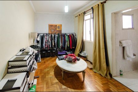 Casa para alugar com 400m², 5 quartos e 3 vagas Casa para alugar com 400m², 5 quartos e 3 vagasCasa 2 - Quarto