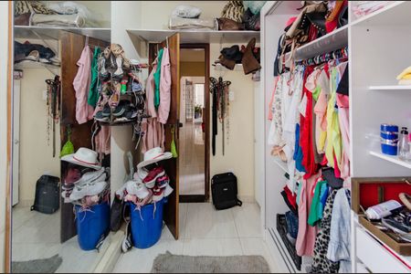 Casa para alugar com 400m², 5 quartos e 3 vagas Casa para alugar com 400m², 5 quartos e 3 vagasQuarto 2