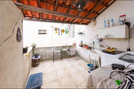 Casa para alugar com 400m², 5 quartos e 3 vagas Casa para alugar com 400m², 5 quartos e 3 vagasÁrea de serviço