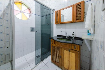 Casa para alugar com 400m², 5 quartos e 3 vagas Casa para alugar com 400m², 5 quartos e 3 vagasCasa 3 - Banheiro social