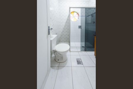 Casa para alugar com 400m², 5 quartos e 3 vagas Casa para alugar com 400m², 5 quartos e 3 vagasCasa 3 - Banheiro social