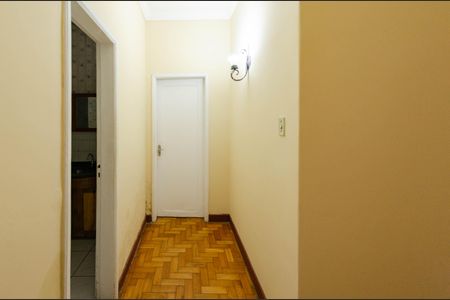 Casa para alugar com 400m², 5 quartos e 3 vagas Casa para alugar com 400m², 5 quartos e 3 vagasCasa 3 - Corredor
