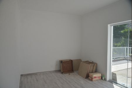 Casa à venda com 200m², 3 quartos e 4 vagasQuarto Suíte