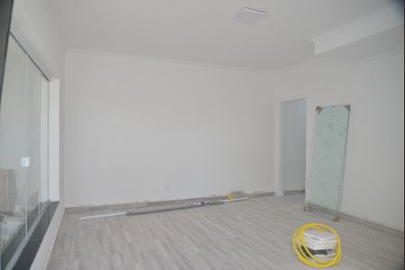 Casa à venda com 200m², 3 quartos e 4 vagasSala