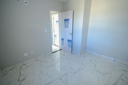 Casa à venda com 125m², 3 quartos e 2 vagas Casa à venda com 125m², 3 quartos e 2 vagasQuarto 2