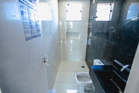 Casa à venda com 125m², 3 quartos e 2 vagas Casa à venda com 125m², 3 quartos e 2 vagasBanheiro