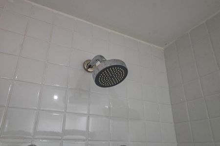 Banheiro de apartamento para alugar com 1 quarto, 28m² em Jardim Paulista, São Paulo