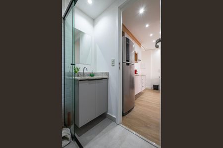 Banheiro de apartamento para alugar com 1 quarto, 28m² em Jardim Paulista, São Paulo