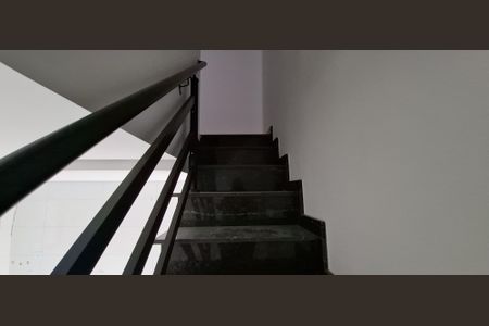 Apartamento à venda com 140m², 3 quartos e 1 vaga Apartamento à venda com 140m², 3 quartos e 1 vagaEscada Cobertura