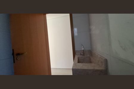 Apartamento à venda com 95m², 3 quartos e 2 vagasBanheiro 