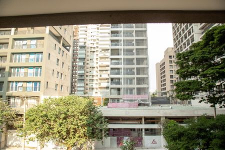 Apartamento à venda com 27m², 1 quarto e sem vaga Apartamento à venda com 27m², 1 quarto e sem vagaVista da Sacada