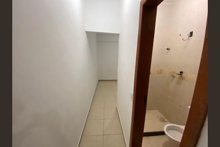 Corredor de apartamento para alugar com 1 quarto, 60m² em Taquara, Rio de Janeiro