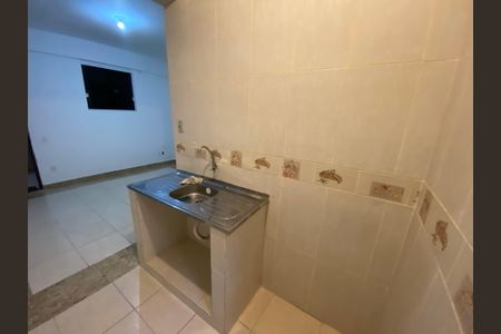 Cozinha de apartamento para alugar com 1 quarto, 60m² em Taquara, Rio de Janeiro